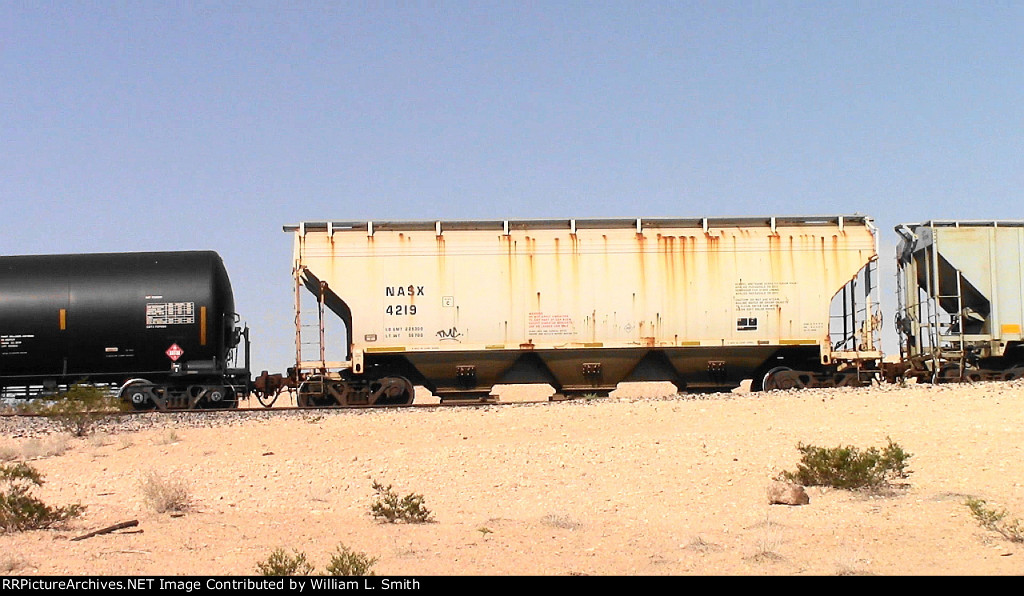 WB Manifest Frt at Erie NV W-MidTrn -130